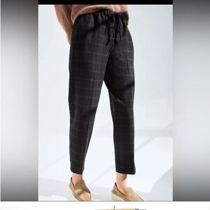 Aritzia The Group Babaton Jimmy Pant
Sz XXS